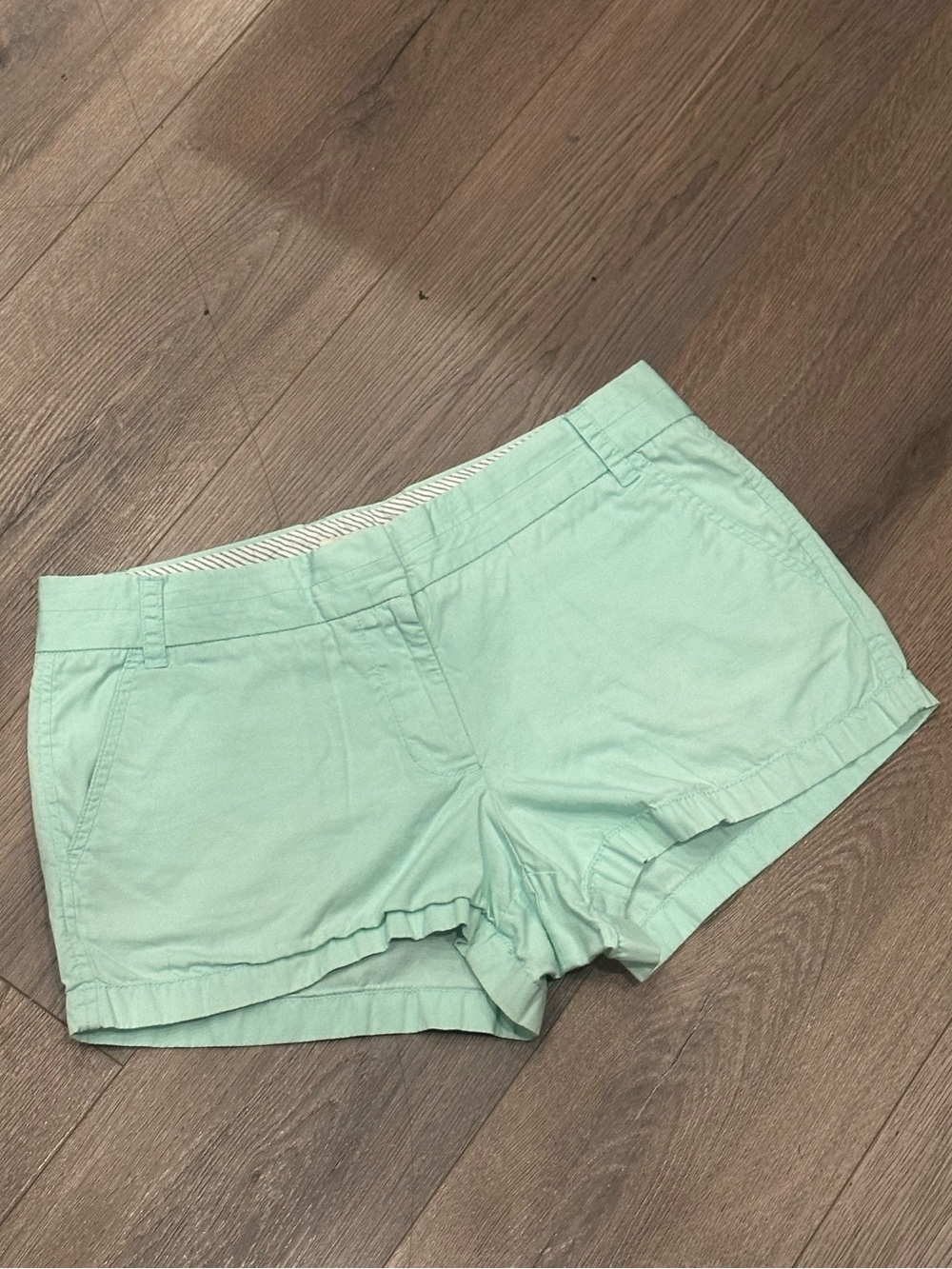J. Crew Broken-In Chino Mint Green Coastal Nantucket Preppy Cotton Shorts Size 8